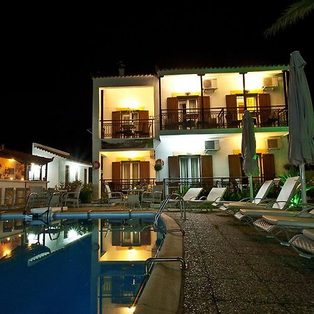 Pegasus Apartments Stafylos Esterno foto
