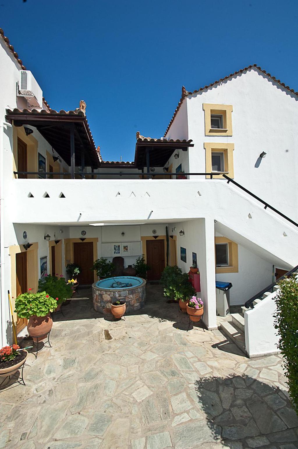 Pegasus Apartments Stafylos Esterno foto