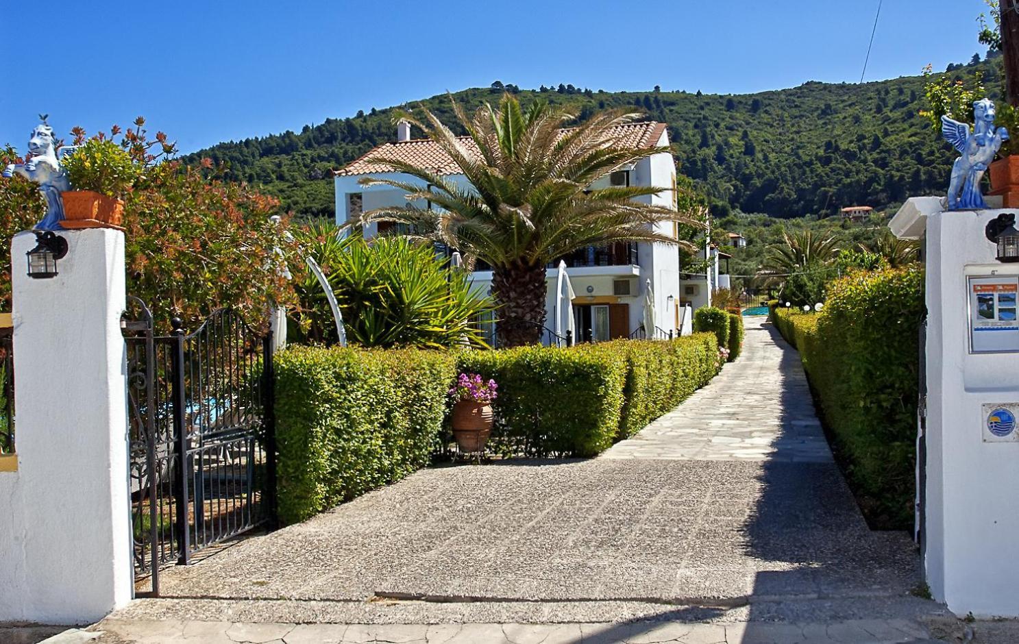 Pegasus Apartments Stafylos Esterno foto