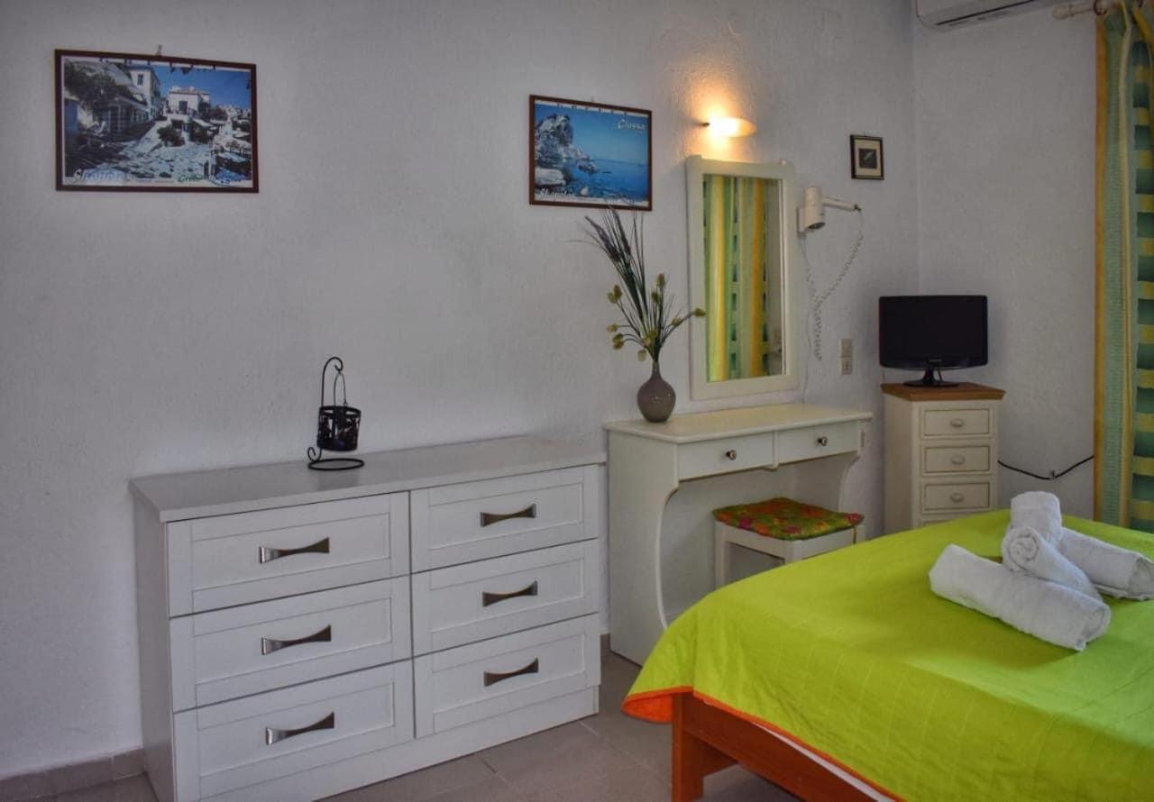 Pegasus Apartments Stafylos Esterno foto