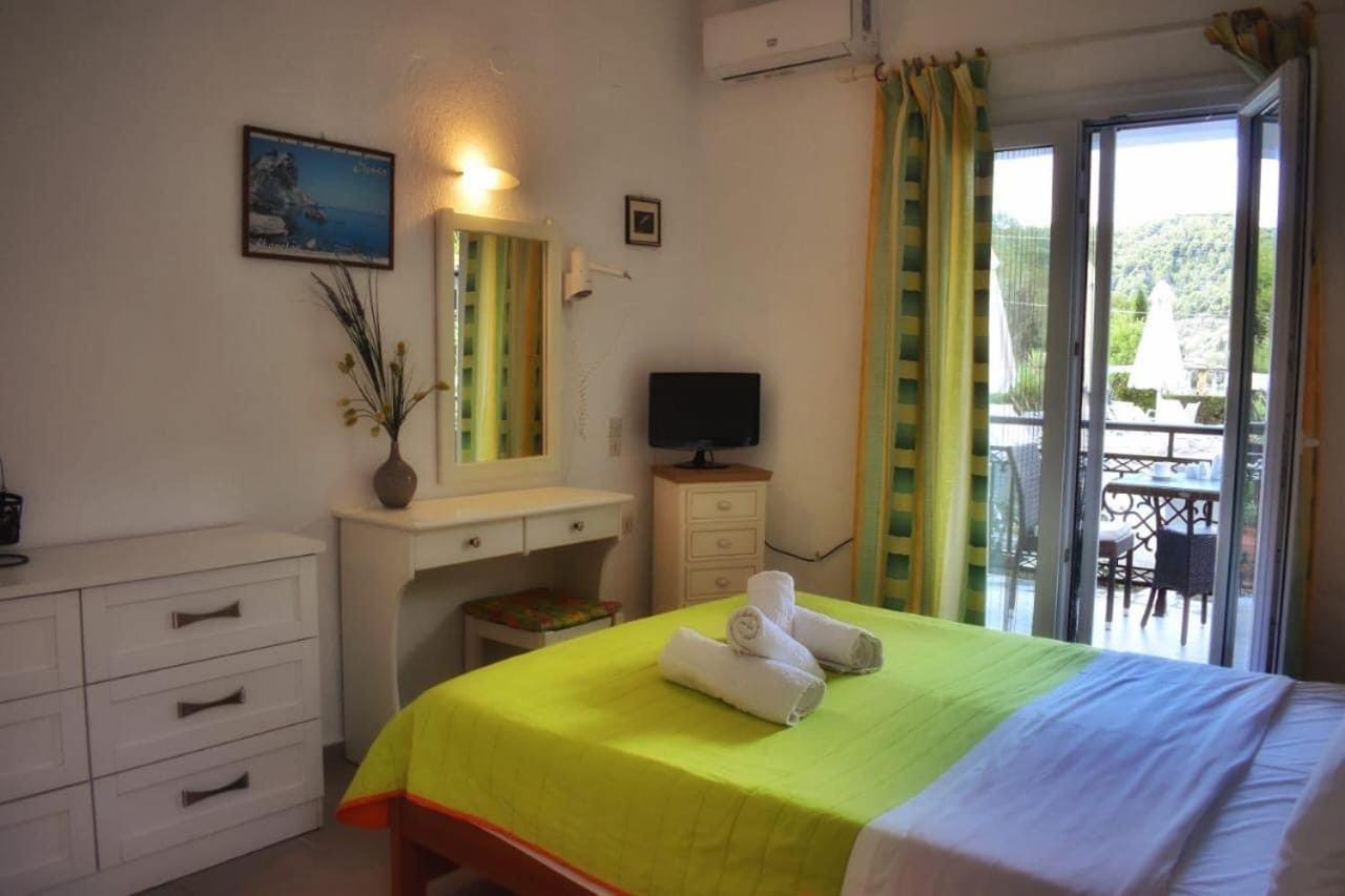 Pegasus Apartments Stafylos Esterno foto