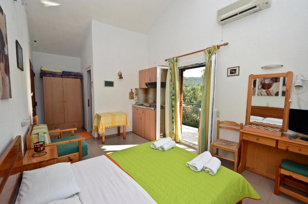 Pegasus Apartments Stafylos Esterno foto
